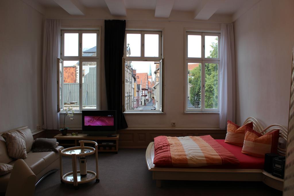 Das Nest In Кведлинбург Стая снимка